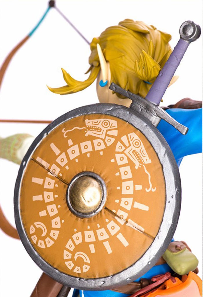 legend of zelda link statue