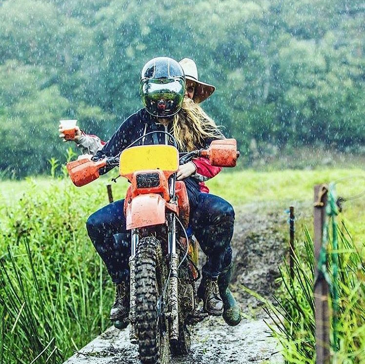 Biltwell's tweet photo. Fun down under with Amanda Parrott
.
.
#ridemotorcycleshavefun #biltwellbubble https://t.co/FTDHbUnWEl