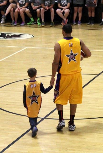 HarlemWizards's tweet photo. #FanLoveFriday #miniDP #harlemwizards #slamtastic https://t.co/H40xfg9kpN
