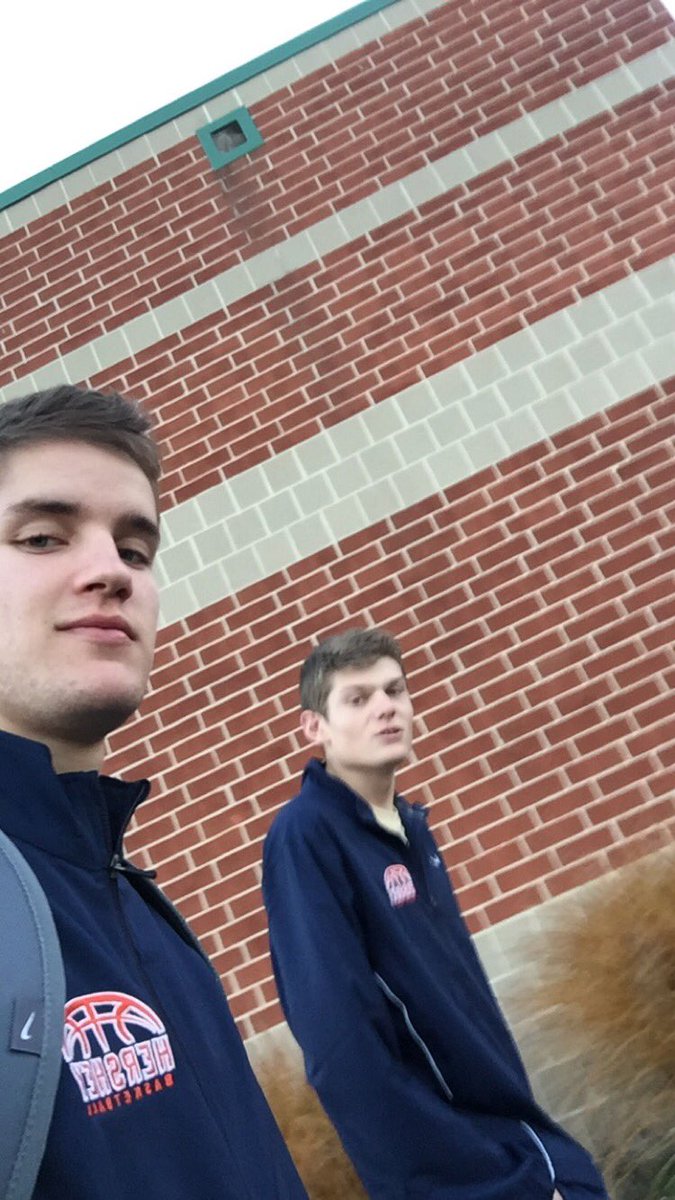 elarson4's tweet photo. Happy bday goodie🌲@rg34_34 https://t.co/XweE4uGbiz