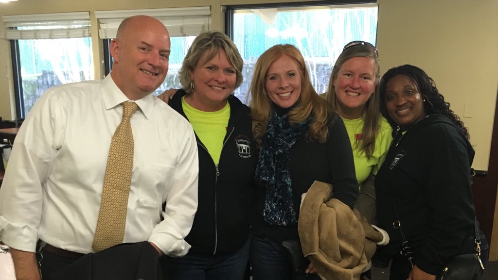 You know <a href="/IRSuper1/">Mark Rendell</a> is all about the kids when he chooses to join 77 TCE students At Golden Corral for dinner @KBaysura @TCE_Connected