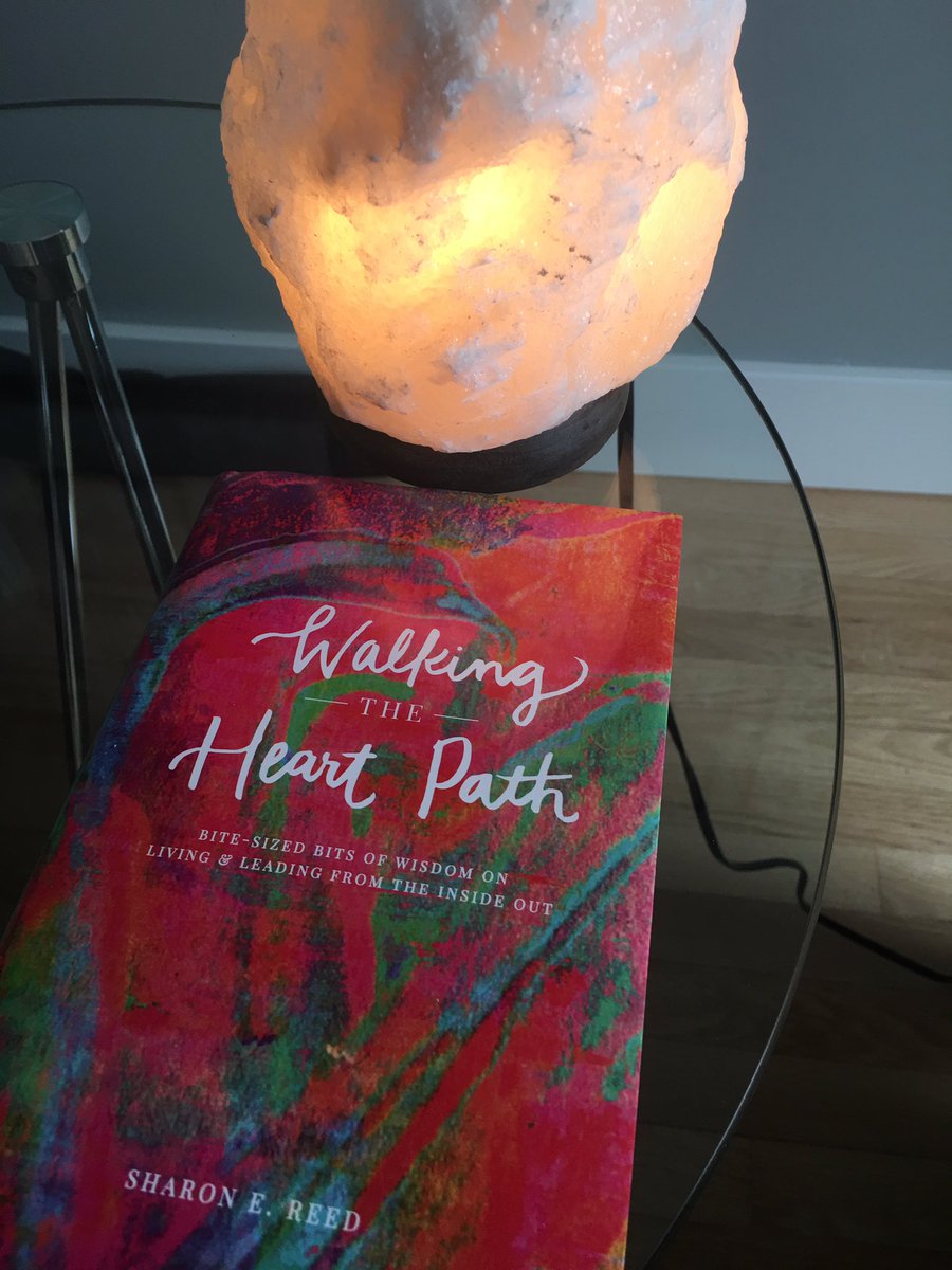 AngieGarnier's tweet photo. I can't wait to dive into my new book. Thank you @sharonereed #grateful #walkingtheheartpath 🙏🏻💖📕 https://t.co/uJQt4g2GhZ