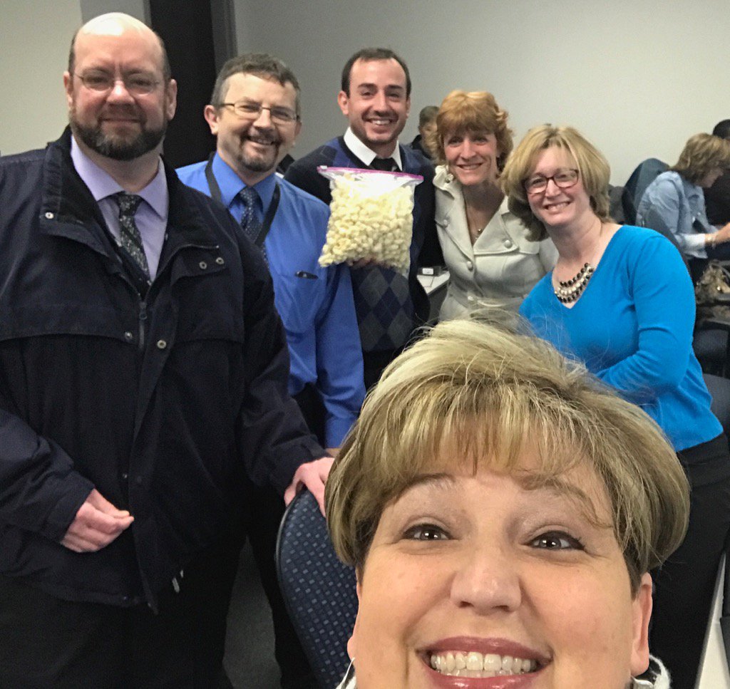 EnjoyYourJob's tweet photo. Brought our fav @D2L specialists a special treat when we came to the ISC for a meeting. Thank you for your support! https://t.co/xKcwZAxfwu
