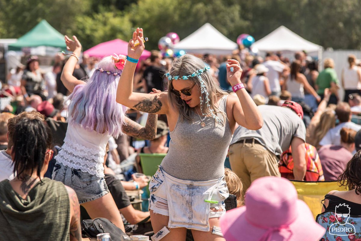 JamesDeanEvents's tweet image. PRE PITCHED TENTS FOR LEIC SnC - bit.ly/LeicSnCTents
PRE PITCHED TENTS FOR PBORO SnC - bit.ly/PboroSnCTents