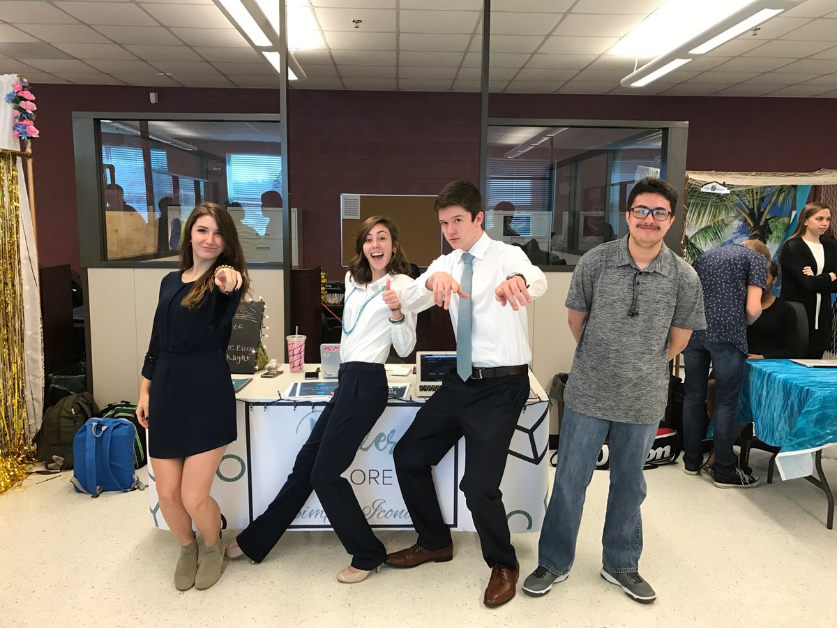 ADRNRush's tweet photo. Good Luck to our 3rd period company, Boxes Galore! @boxes_galore #nctradefair https://t.co/D80BqtqYDj