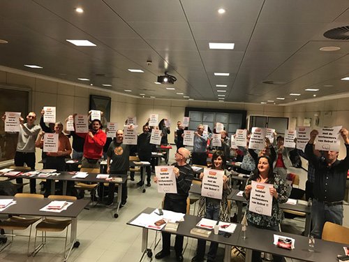 FGTB_CG's tweet photo. Wij zijn solidair met de werknemers van #Belref - Maak foto's van jullie "solidariteit" ! https://t.co/phnNbKFjMo