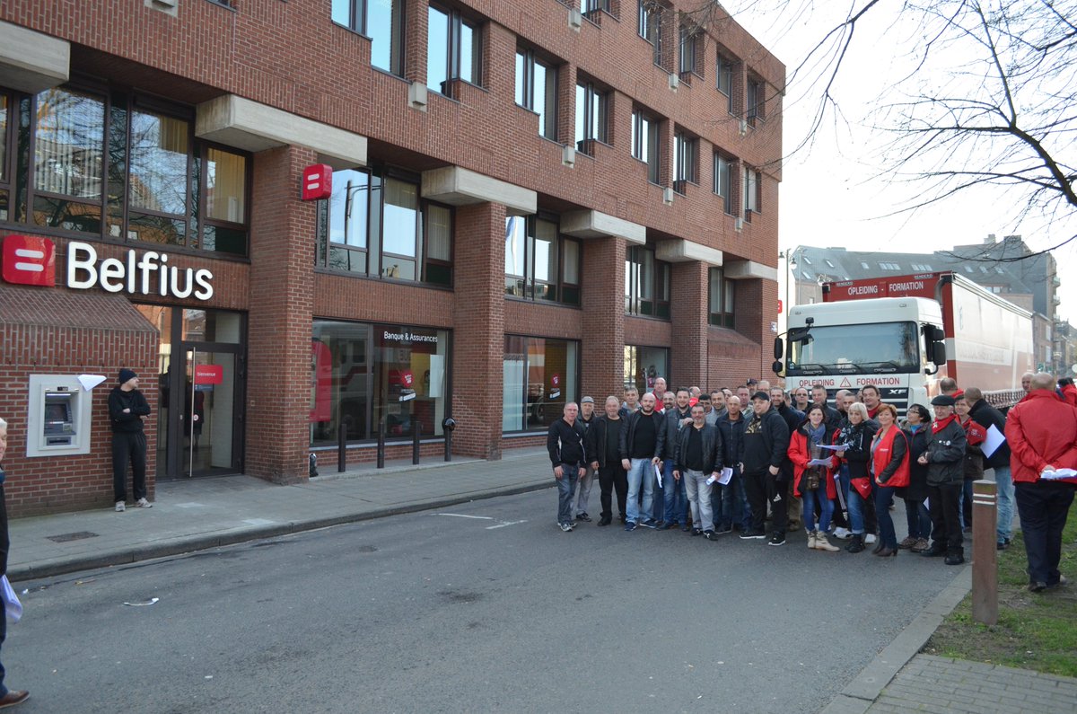 FGTB_CG's tweet photo. Wij zijn solidair met de werknemers van #Belref - Maak foto's van jullie "solidariteit" ! https://t.co/phnNbKFjMo