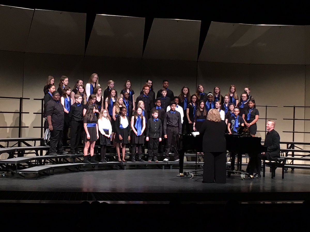 BattleVocalArts's tweet photo. Gentry MS Jaguar choir! Go Jaguars! https://t.co/s1aRMATbr6