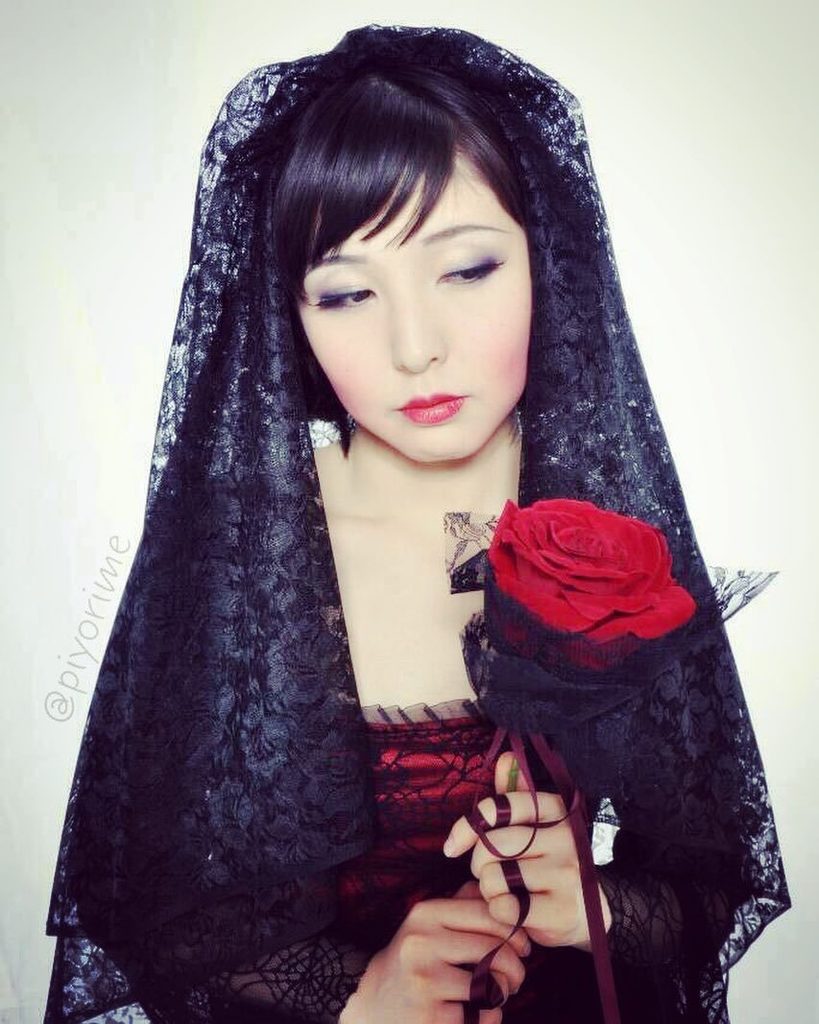 piyorime's tweet photo. マリアさま別パターン🌹
#photoby #makeby #yurikomoriyama #halloween #black #red #race #rose #ぴよりむ *
*… https://t.co/RxJdRp6Qqk https://t.co/eyjS8sC62R