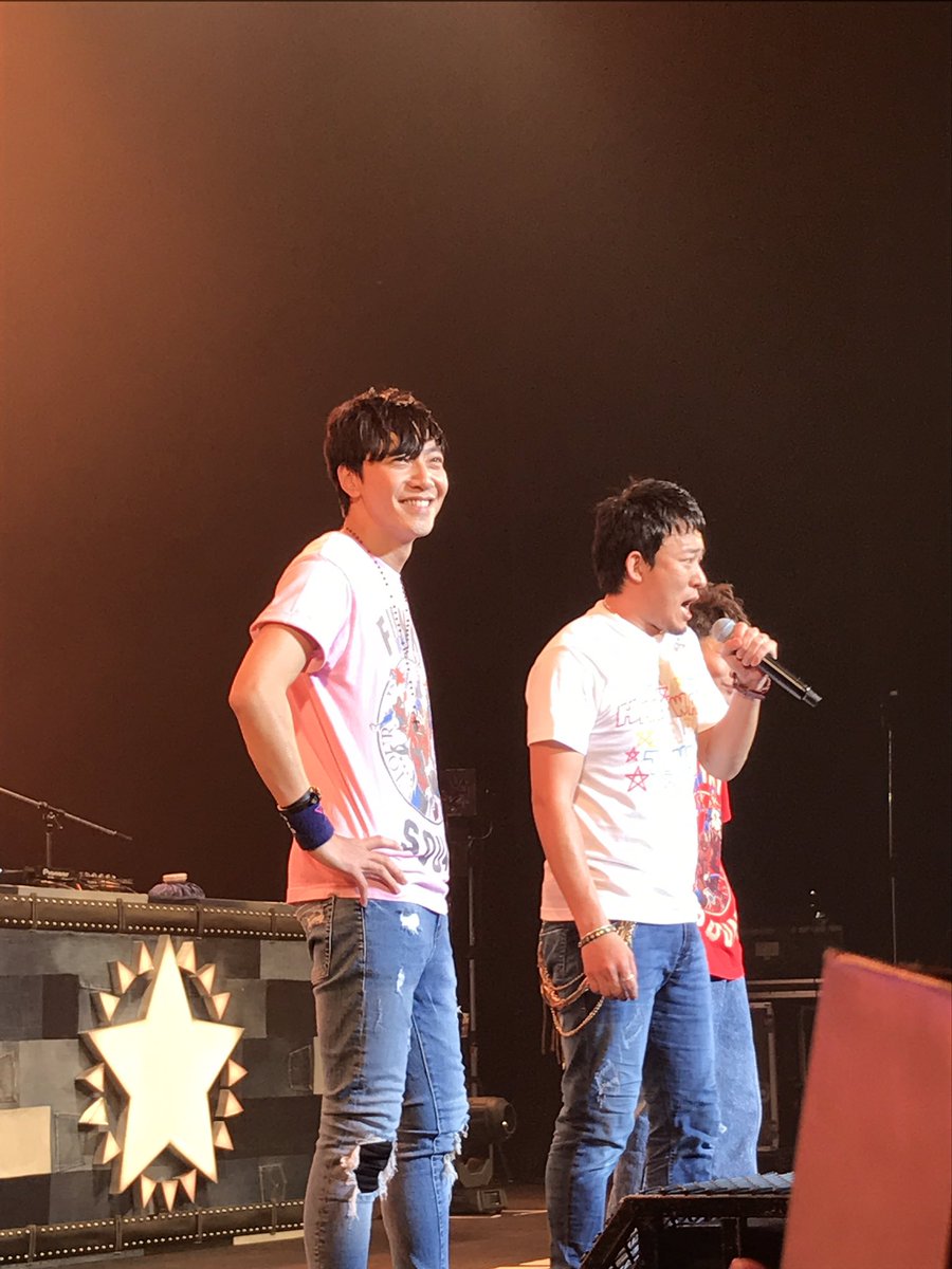 h_tandf's tweet photo. #HALFWAY_STAR_TOUR 
#ファンキー加藤 
#中野
最前列からの写真です！
たくさん拡散してみんなに届け〜！！！ https://t.co/RAkaYOkwER
