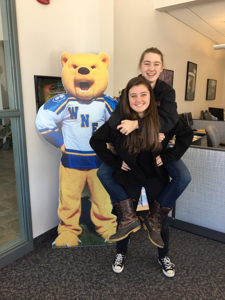 Laura_MacMahon's tweet photo. First college visit! #wneSpirit https://t.co/B45EkcJybf