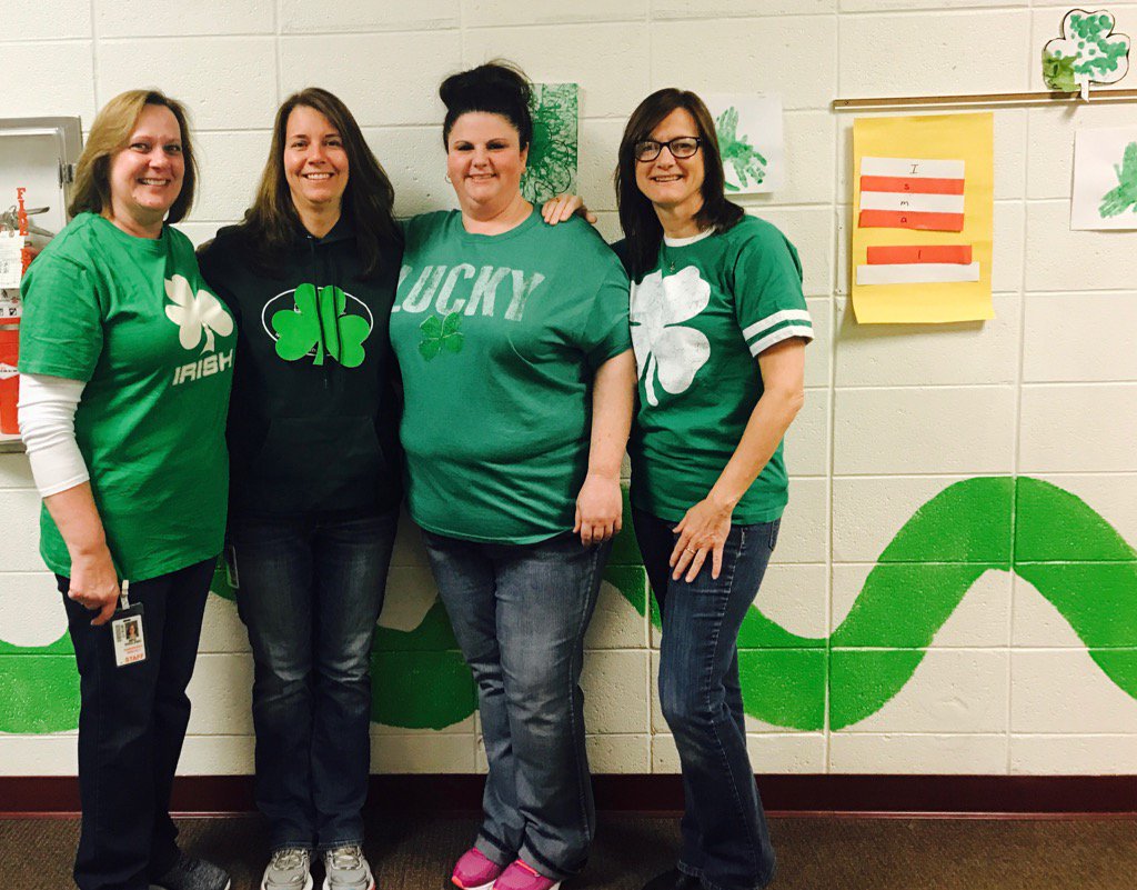 rishjems's tweet photo. St Patrick's Day means 1 week until SPRING BREAK! #ECCAB #Channahonpride #itsnoteasybeinggreen #ateacherslife https://t.co/2NSAjvVfeI