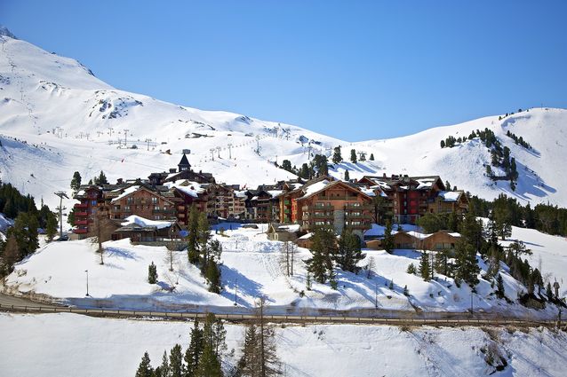 GroupePVCP's tweet photo. Top 5 des restaurants les plus insolites à la montagne durant un séjour #EvasionSki https://t.co/7WWwVYuMgf https://t.co/e3LtYQB46r