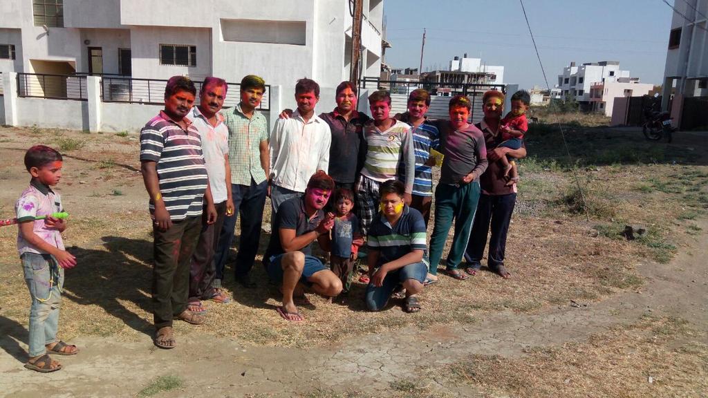 sama4007's tweet photo. Happy holi https://t.co/18OjhEx5eo