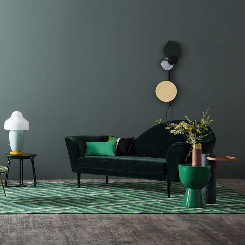 #EmeraldGreen is always in style! Happy #StPatricksDay to all our Irish friends <a href="/ELLEDecoUK/">ELLE Decoration UK</a> photo by <a href="/benandersphoto/">ben anders</a> &amp; Amanda Smith-Corston
