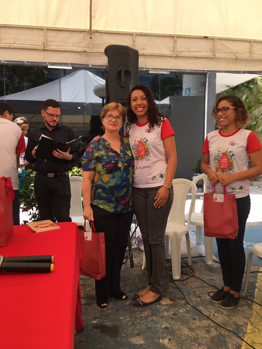 Os Pastores da <a href="/iasdape/">Adventistas PE Leste</a> e os jovens do @UmAnoEmMissao doando #SANGUEazul no HEMOPE de Recife! A meta: 1000 #doações! @prccampitelli ✌️️