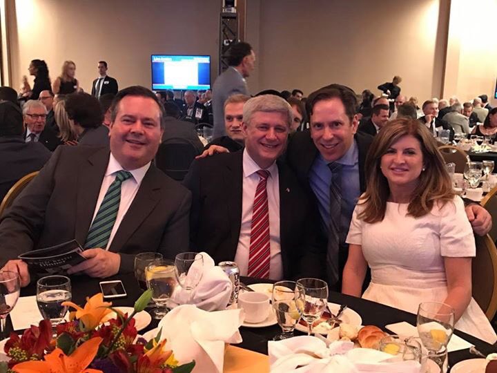 At the B'nai Brith #Calgary dinner with <a href="/jkenney/">Jason Kenney 🇨🇦🇺🇦🇮🇱</a> <a href="/stephenharper/">Stephen Harper</a> and <a href="/RonaAmbrose/">Hon. Rona Ambrose Veitch</a>. Thank you all for your support of our community! #cdnpoli