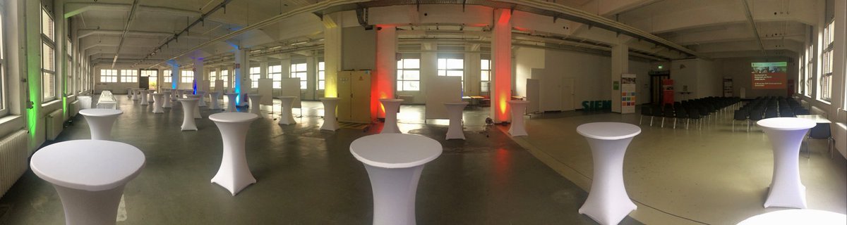 HWR_Berlin's tweet photo. Alles vorbereitet für die Eröffnung am Montag #Gründungscampus #Siemensstadt #HWRBerlin @SIB_Berlin @SteffenKrach https://t.co/EQdoLwxXGN https://t.co/5til3CM0bw