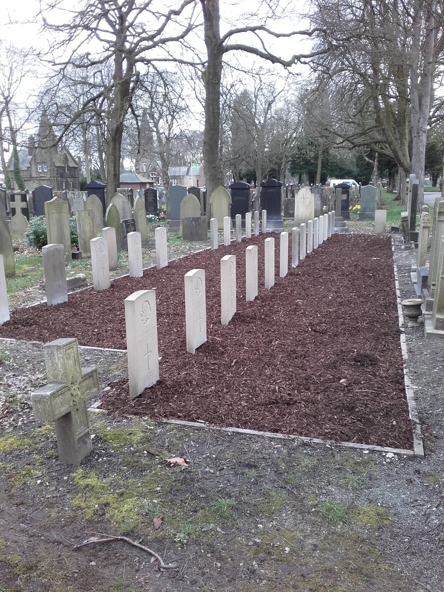 Chrishawes123's tweet photo. @cwgc Newly renovated plot in Manchester Souther Cemetery carried out by #SMCteam North West https://t.co/45LumScLRh