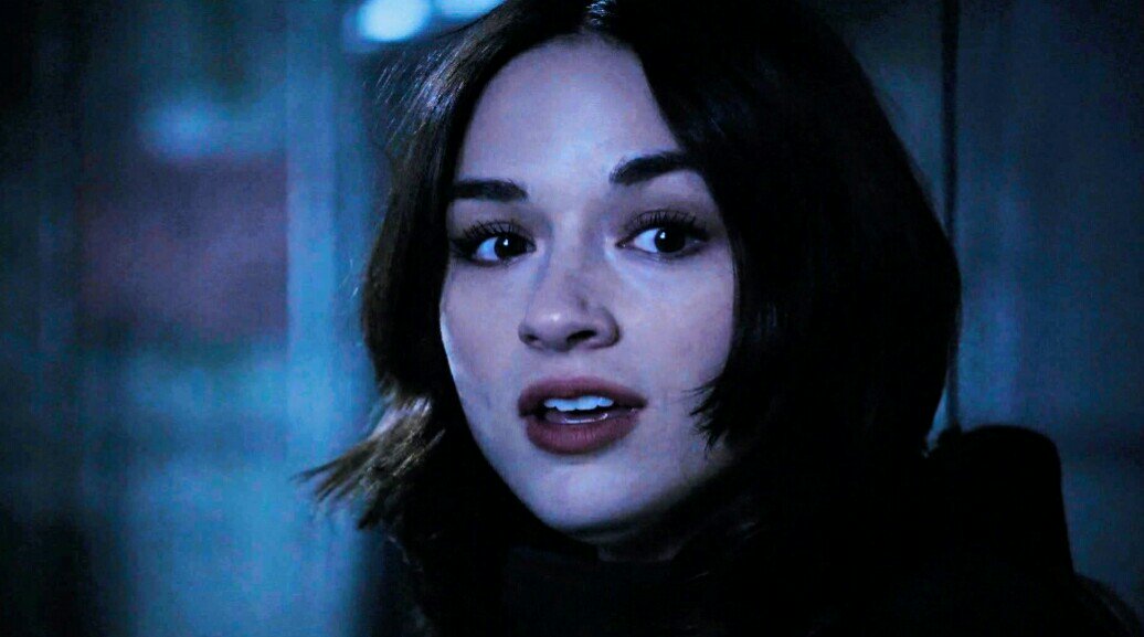 Saving her. Влюбленные картинки. Эллисон френд. Ребекка захау. Saving her.