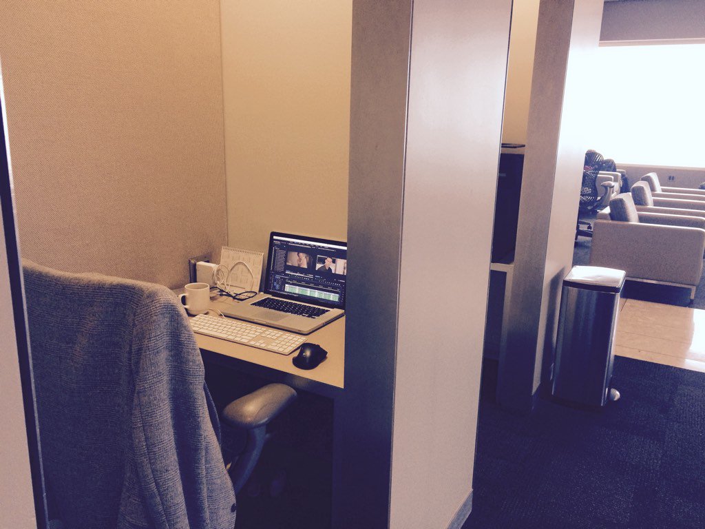 Andrew_Gust's tweet photo. Quick airport lounge edit session. #EditorOnTheRun #YVRbound https://t.co/lMk8JejqWq