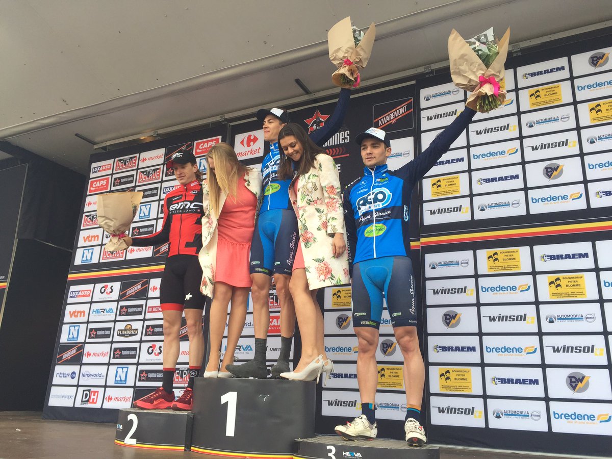 Belle victoire @rennerman6 #HandzameChallenge 3 <a href="/charliearimont/">charlie arimont</a>  top les gars. On peut battre n'importe qui 😊#fierdevous