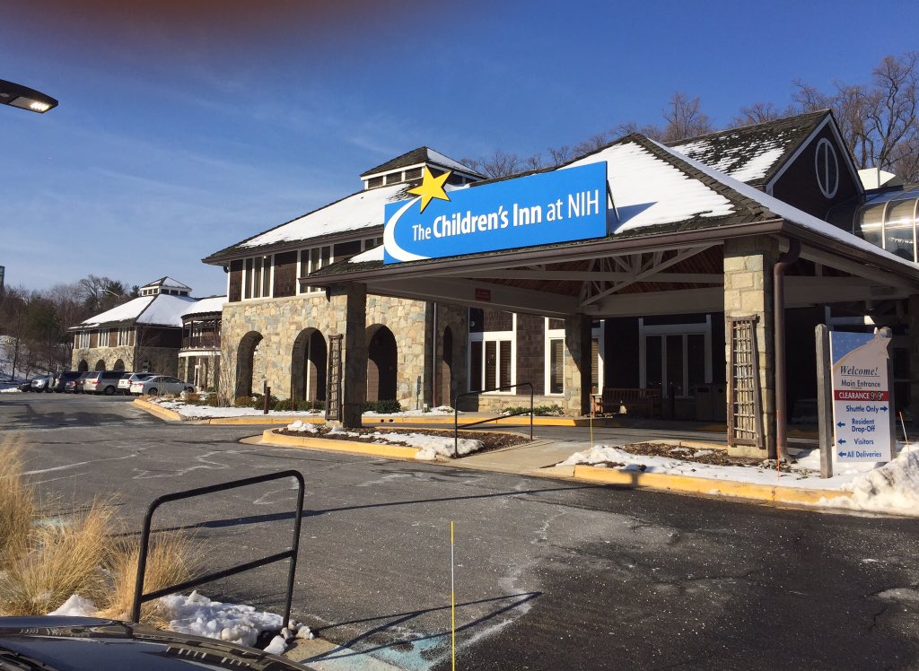 UMDFCA's tweet photo. 50 notes of encouragement got dropped off today for the kids @TheChildrensInn #umdfca #giveback https://t.co/N3E0EntB4z
