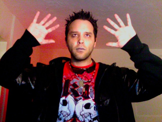 rhelionLS's tweet photo. Co-Hosting from #LA @redban w/ @iamToddyTickles @TheLaughFactory today 4-6 ET @canadalaughs @siriusxmcanada #SXM168 @OMNIJewelcraft https://t.co/0SIIH8aOYT