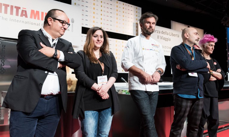 identitagolose's tweet photo. «Le mie 8 regole per vincere la #SPYoungChef» Parla @ChefGenovese, mentore del concorrente italiano alla finalissima https://t.co/UAVGkf62uD https://t.co/pIKK0aS3K6