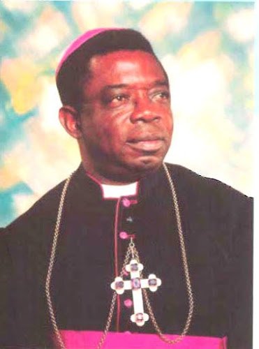 radiookapi's tweet photo. Lโabbรฉ Matthieu Ilunga immortalise Mgr Joseph Nkongolo, premier รฉvรชque de Mbuji-Mayi https://t.co/JNxF1pCQAA #Mathhieu Ilunga #Nkongolo https://t.co/cTa7ATXGuC