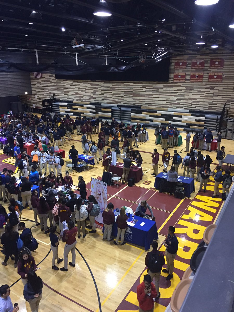 PostsecSolorio's tweet photo. The #SpringCollegeFair was a hit w/ our 9th, 10th, 11th graders. #CollegeBound https://t.co/D7vFyqfZy7