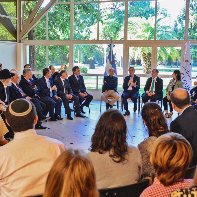 Voir l'image sur Twitter