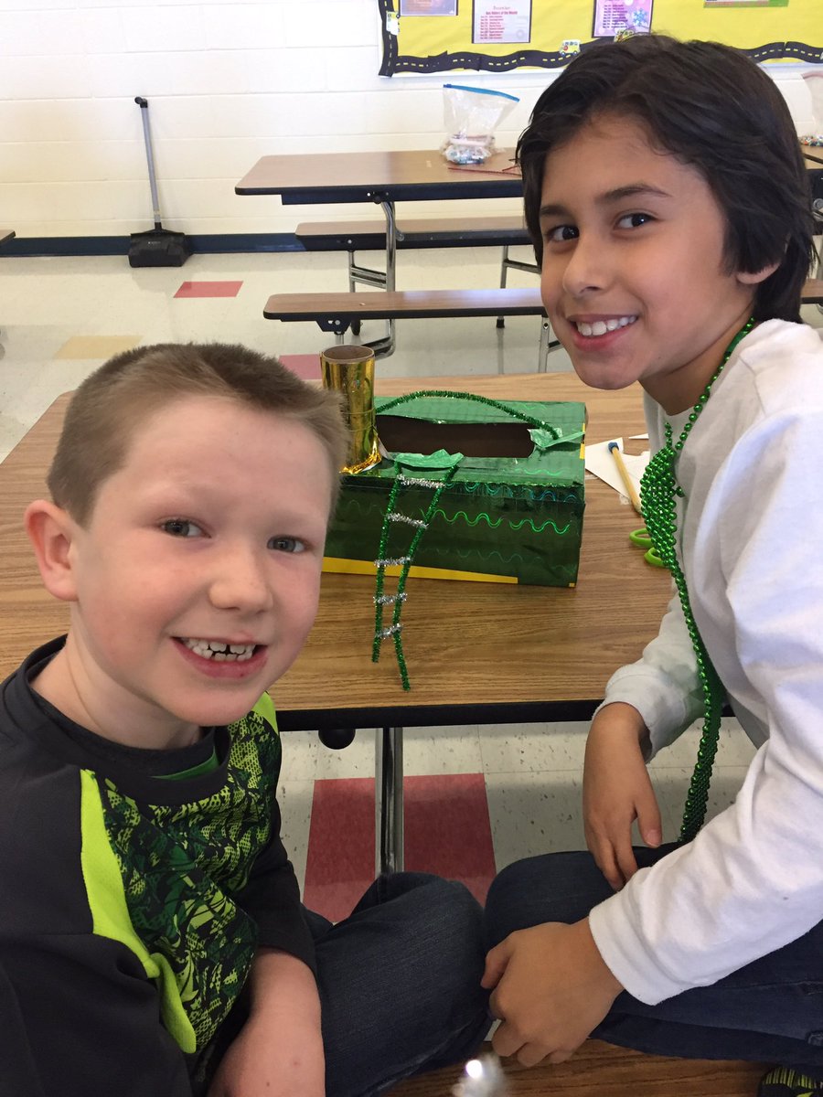 brgutschick's tweet photo. Waiting for the leprechauns!!!!🍀 https://t.co/Fug1o2EGVk