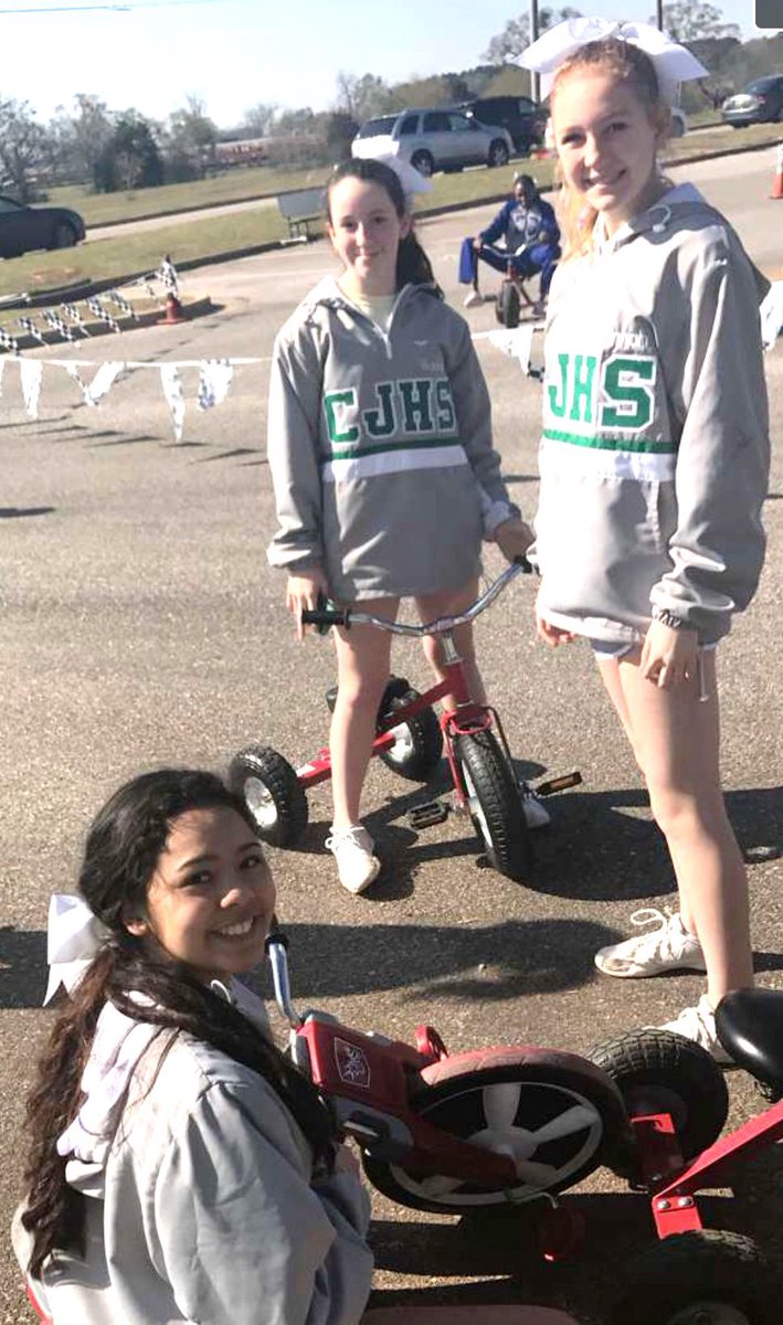 CoppinvilleJR's tweet photo. CJHS cheerleaders are helping out at the EEEC Trike-A-Thon today! #CJHLearn #EEEC #GoEagles #CJHCheer https://t.co/GsNz34eDp3