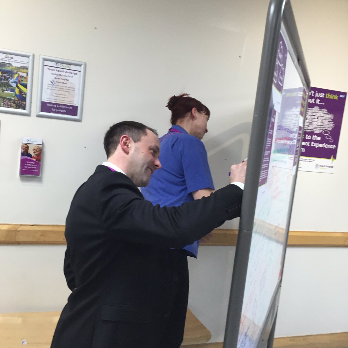 jojohowarth's tweet photo. Come and write on our graffiti wall @YeovilHospital #qualitypriorities https://t.co/S5N5gjyDxr