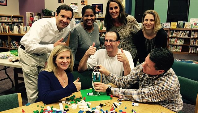 Makerspaces_com tweet picture