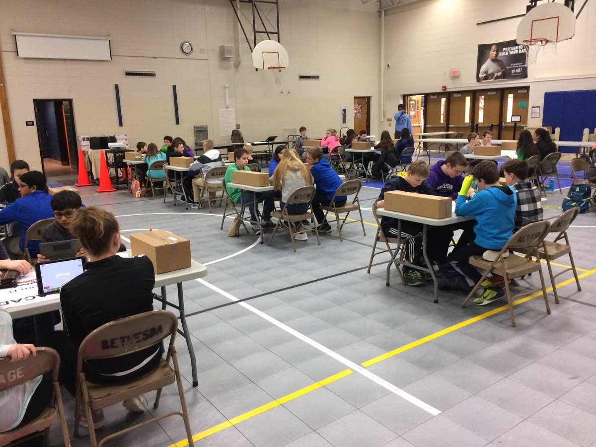 JonathanJLees's tweet photo. Anxiously awaiting the Fluid Power Challenge! @STEM_Saratoga @FLIGHTSDW https://t.co/3enSvJpWtB