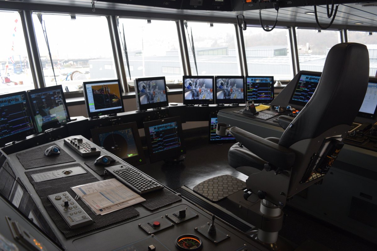 NatFishMag's tweet photo. O’Hara Corp.’s new flagship factory trawler Araho is on call for cod 🐟 Take a look👀 @ohearacorp @RappMarine @skipsteknisk @PortofSeattle https://t.co/LoLpZOSfUM