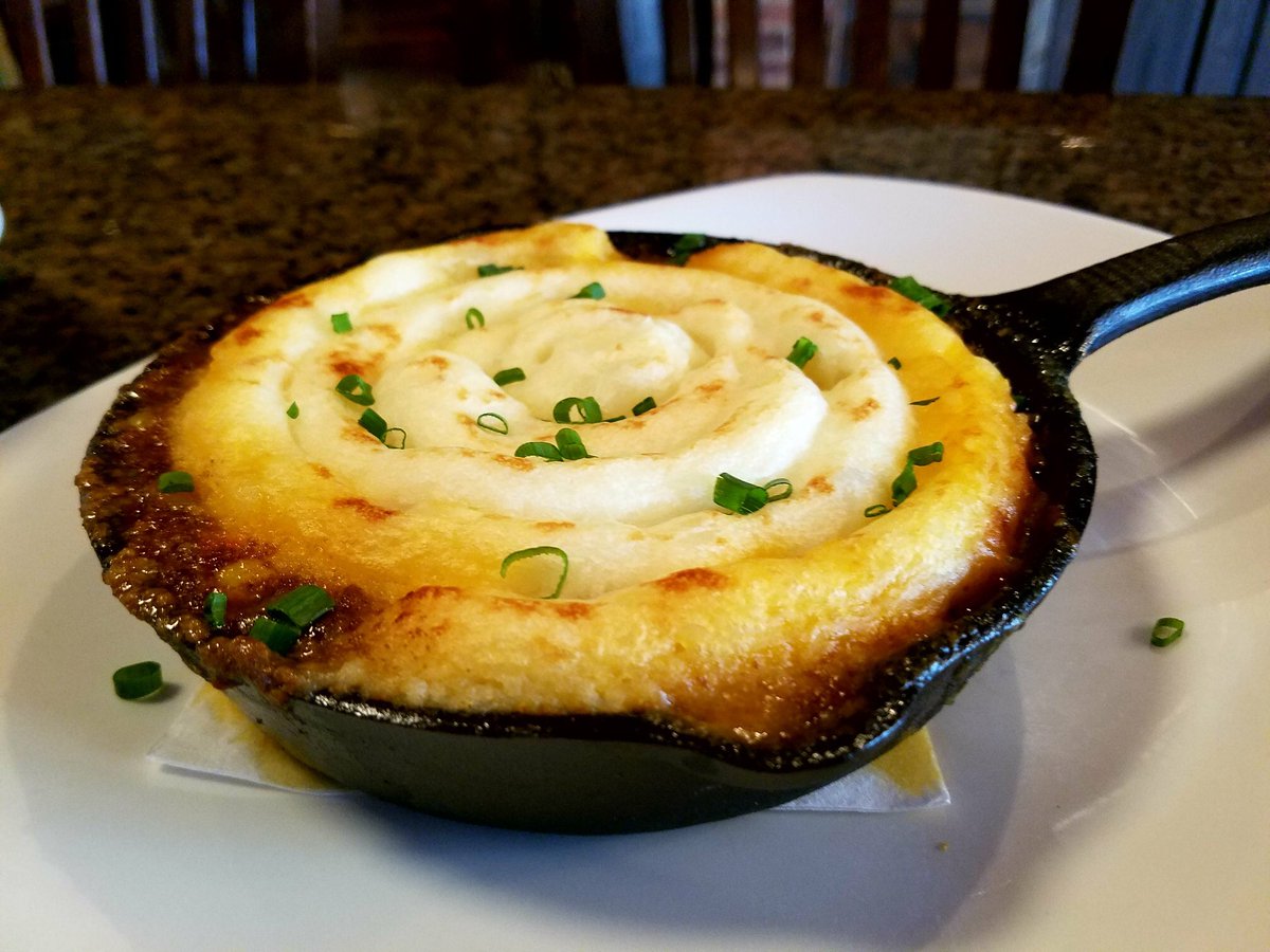 DeagansKitchen's tweet photo. Top o' the mornin' to ya! On Special: Shepherd's Pie and Corned Beef Short Rib with cabbage &amp; noodles #stpaddys #clelunch #lakewood https://t.co/0xtSy17Yy2