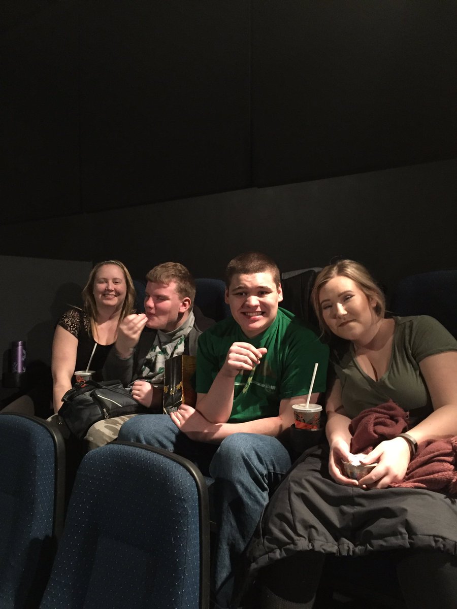 MrsSDyer1's tweet photo. Beauty and the Beast with LINKS! #movietime #fieldtrip #forthigh #sting https://t.co/aQq4rkfcKR