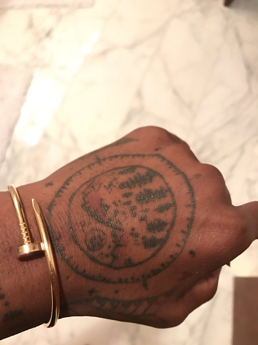 TRAVIS SCOTT tweet media