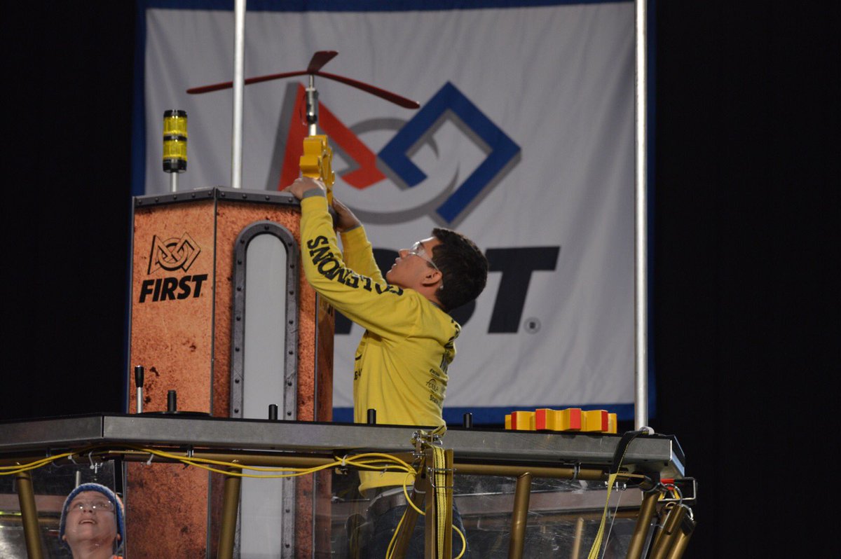 Teamlife3410's tweet photo. Reach of the sky, our first day of competition and we are ranked 12, GO LEMONS #omgrobots #FIRSTrobotics https://t.co/VtT90lphDN