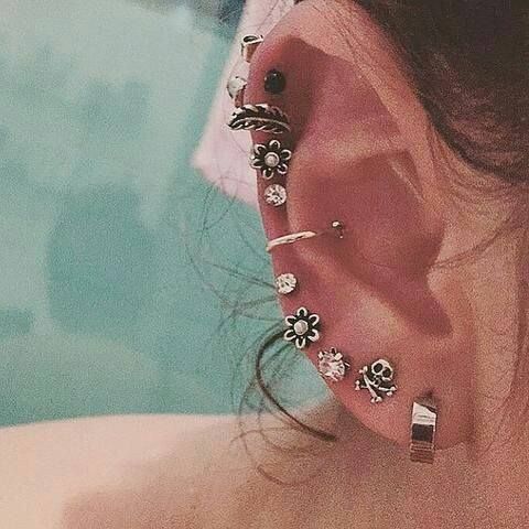 StrataraSweb's tweet photo. Ποιο είναι το αγαπημένο σας σημείο του #Piercing στο αυτί ;
#Strataras #StratarasPiercing #EarPiercing https://t.co/sArl7HejY7