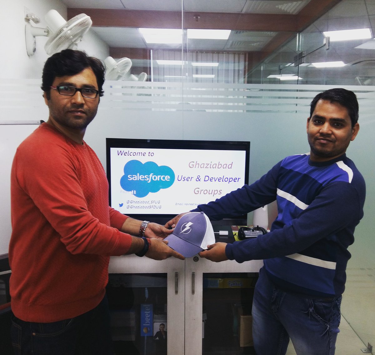 iNavneetkr's tweet photo. #SpringItOn
#HappyBirthday
#Salesforce
#spring17
@salesforce
@kavindrapatel
@ZacharyJeans
@Ghaziabad_SFUG
@GhaziabadSFDUG https://t.co/gbDUigiHF3