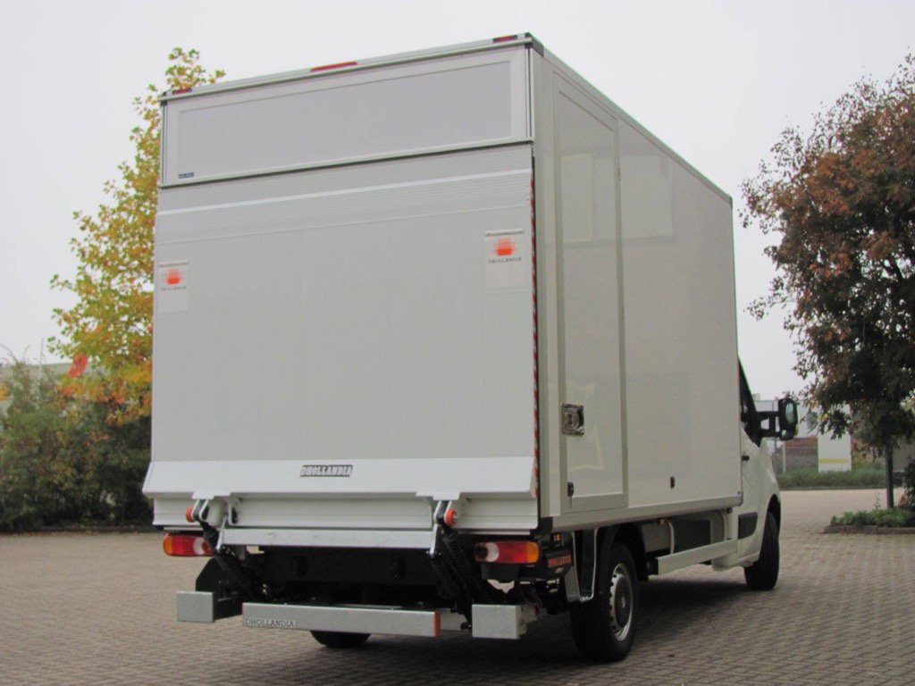 DeGraaffCarross's tweet image. Just Drive lichtgewicht nu standaard met HD langsliggers. #carrosserie #degraaff #justdrive #truck