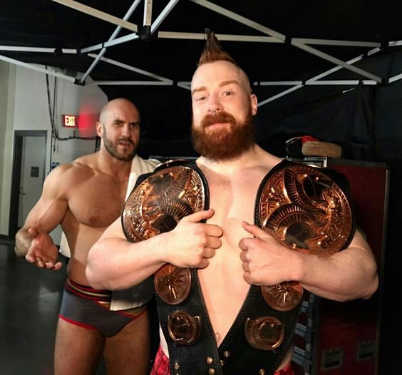 Sheamus va s'absenter C7IiE3TVsAEY0sU