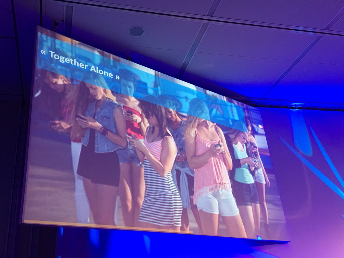 Today it's about rehumanizing: gather people in physical events &amp; use #digital channels to extend the reach! <a href="/Seb_Tondeur/">Sebastien Tondeur</a> #ComInTech