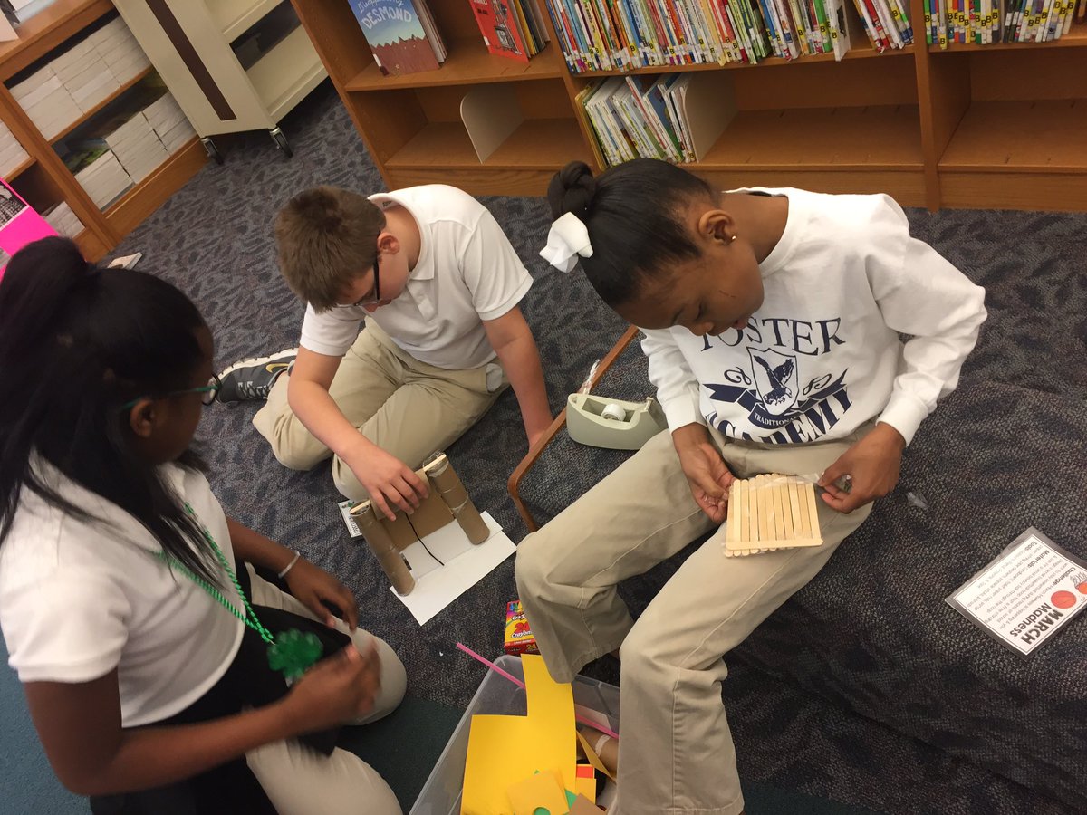 LibraryDunn's tweet photo. Leprechaun trap complete with trap door! #makerlibrary https://t.co/IBUPkhQNV8