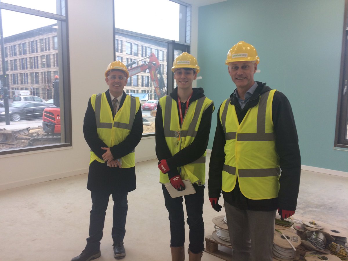 jimf58a's tweet photo. Great to have a look around the new University Centre this afternoon @wakeycollege @Wakefieldfirst #worldclasswakey https://t.co/JtNFryRZsJ