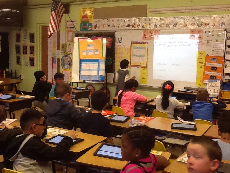 LynnCrest02's tweet photo. 2CS writing, sharing, and solving number stories.  #strategies #peertopeersharing @CoachOsborne https://t.co/Hj9cND0O7P